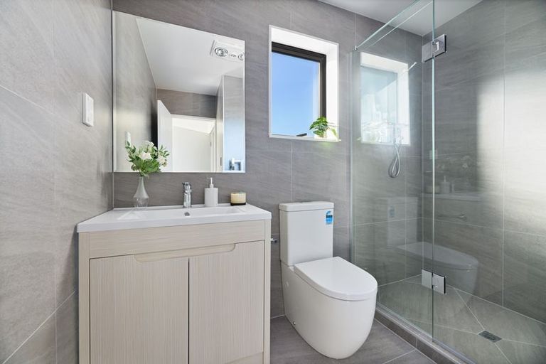 Photo of property in 3/50 Newington Road, Henderson, Auckland, 0612