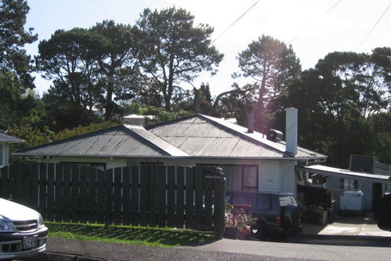 Photo of property in 46 Glen Marine Parade, Glendene, Auckland, 0602