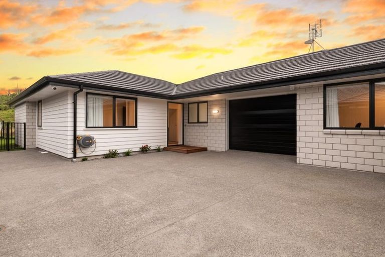 Photo of property in 109 Whakaturou Crescent, Pyes Pa, Tauranga, 3112