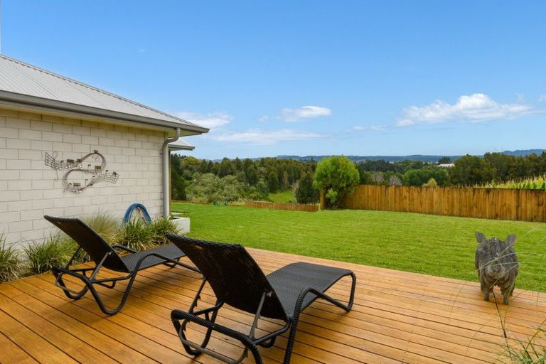 Photo of property in 12 Barron Way, Ohauiti, Tauranga, 3112