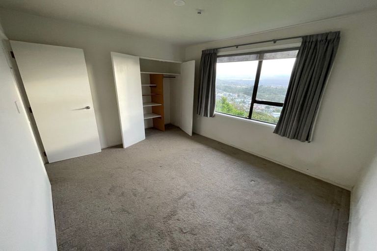 Photo of property in 22 Cleat Street, Whitby, Porirua, 5024