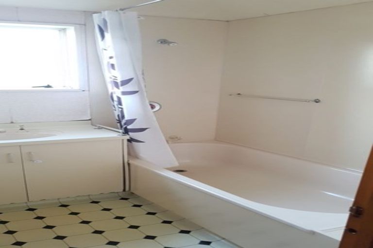 Photo of property in 122b East Belt, Lincoln, 7608