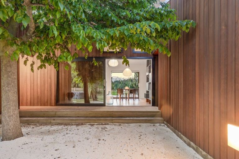 Photo of property in 83d Black Peak Road, Wanaka, 9382