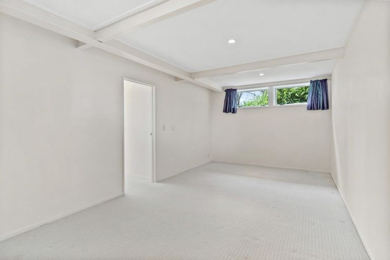 Photo of property in 25 Marcel Place, Glenfield, Auckland, 0629