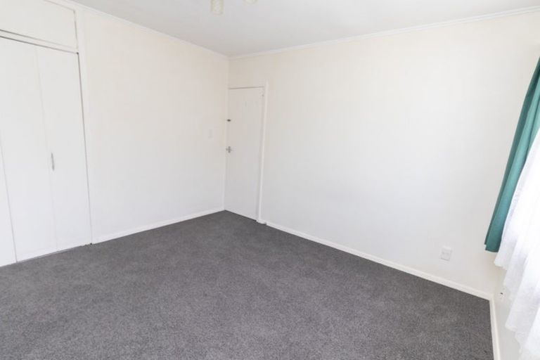 Photo of property in 101 Kenmore Street, Newlands, Wellington, 6037