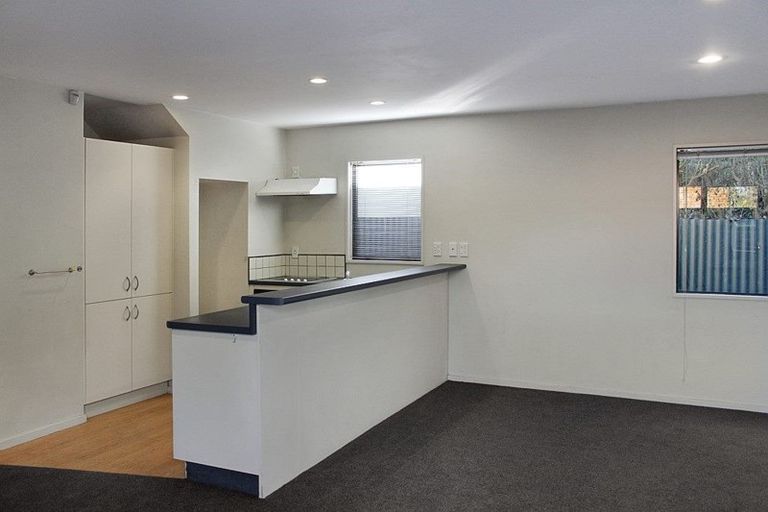 Photo of property in 72 Mandeville Street, Riccarton, Christchurch, 8011