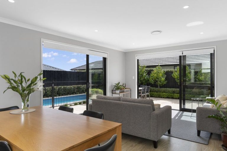 Photo of property in 15 Charlotte Drive, Omokoroa, 3114