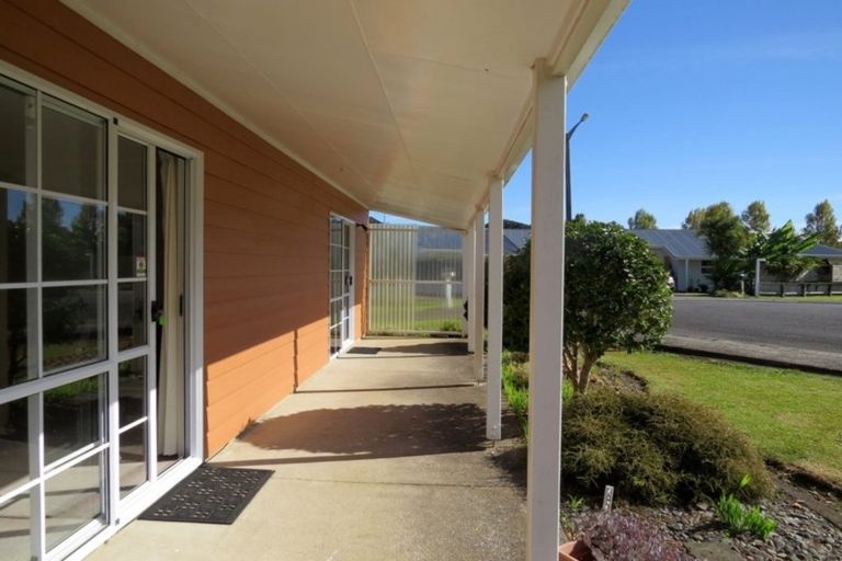 Photo of property in 5 Courthouse Lane, Coromandel, 3506