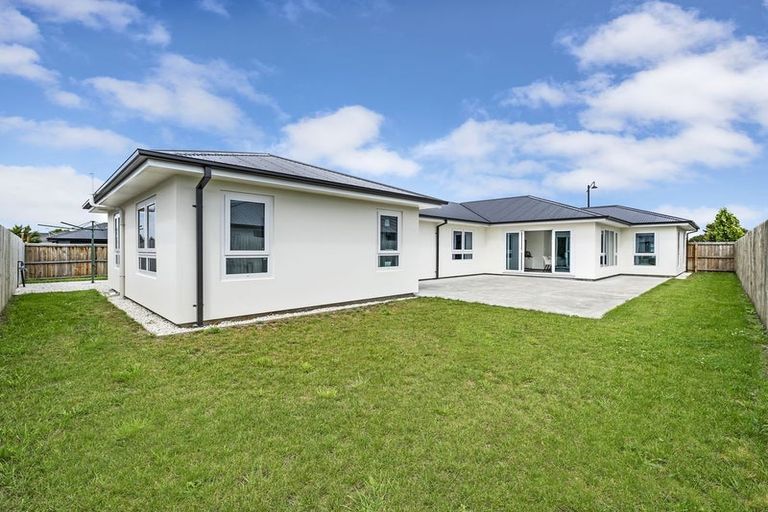 Photo of property in 19a Lewis Crescent, Rolleston, 7614