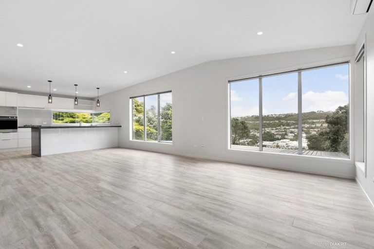 Photo of property in 83a Nevay Road, Miramar, Wellington, 6022