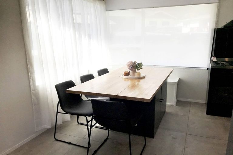 Photo of property in 75a Hampden Street, Picton, 7220