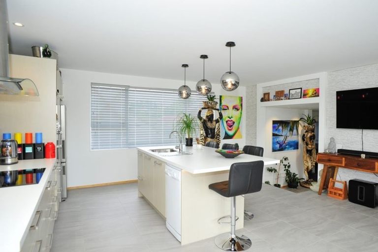 Photo of property in 2 Te Ara Crescent, Diamond Harbour, Lyttelton, 8971