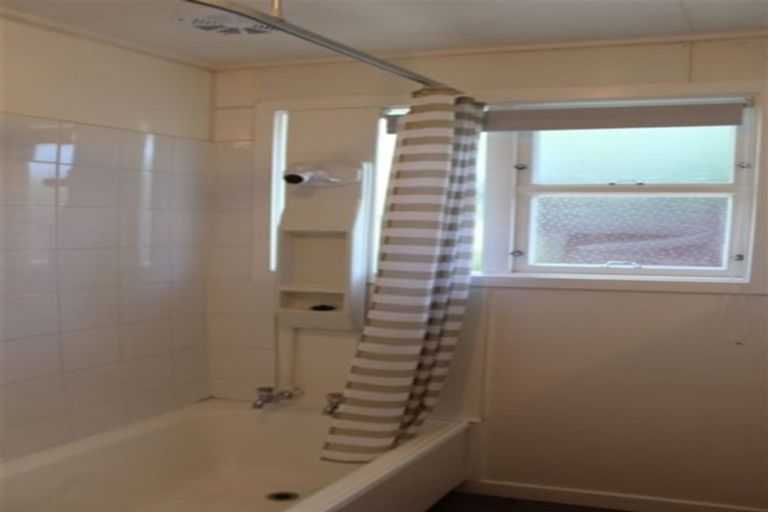 Photo of property in 92 Eglinton Road, Mornington, Dunedin, 9011