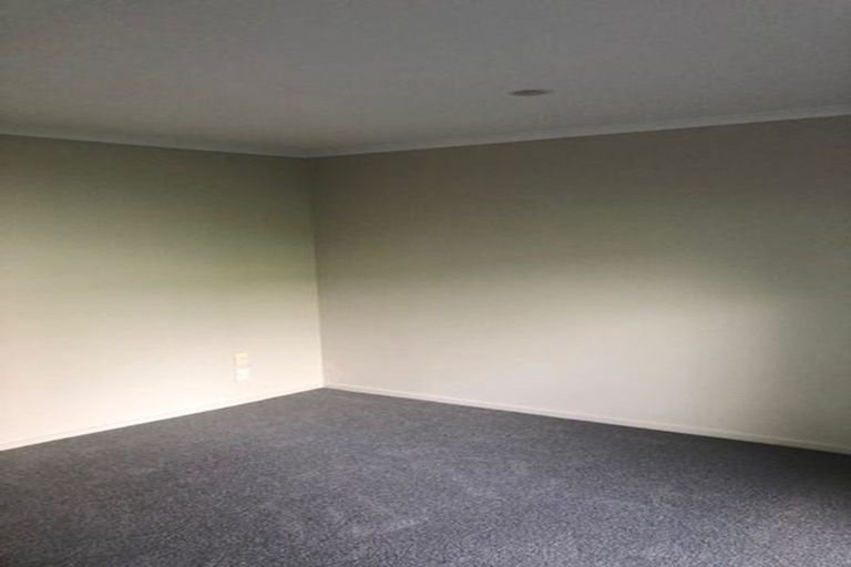 Photo of property in 16 Exotic Place, Massey, Auckland, 0614