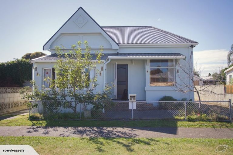 Photo of property in 9 Kinross White Street, Napier South, Napier, 4110