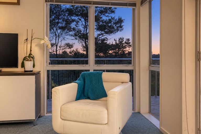 Photo of property in 39 Albany Heights Road, Dairy Flat, Albany, 0792