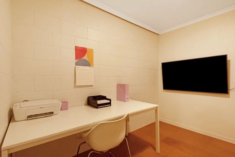 Photo of property in 15a Alexander Road, Raumati Beach, Paraparaumu, 5032