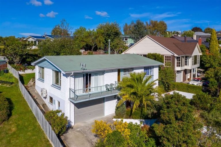Photo of property in 39 Pioneer Crescent, Helensburgh, Dunedin, 9010