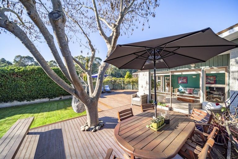 Photo of property in 74 Greenwood Road, Havelock North, 4130