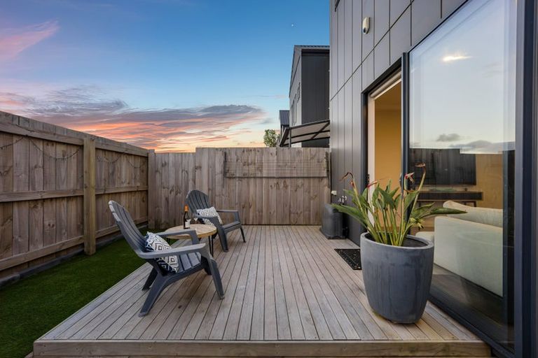 Photo of property in 82 Tarapuka Road, Westgate, Auckland, 0814