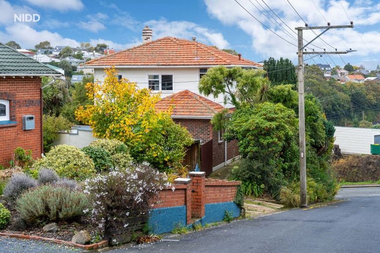 Photo of property in 2 Springhill Road, Mornington, Dunedin, 9011