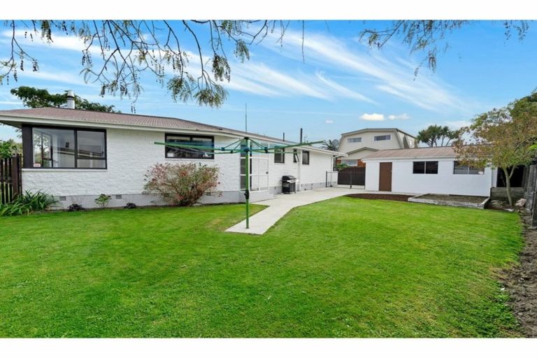 Photo of property in 8 Hussar Place, Hoon Hay, Christchurch, 8025