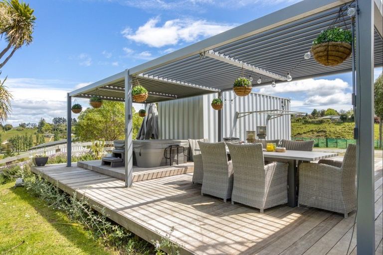 Photo of property in 29 Nilgiri Road, Poraiti, Napier, 4182