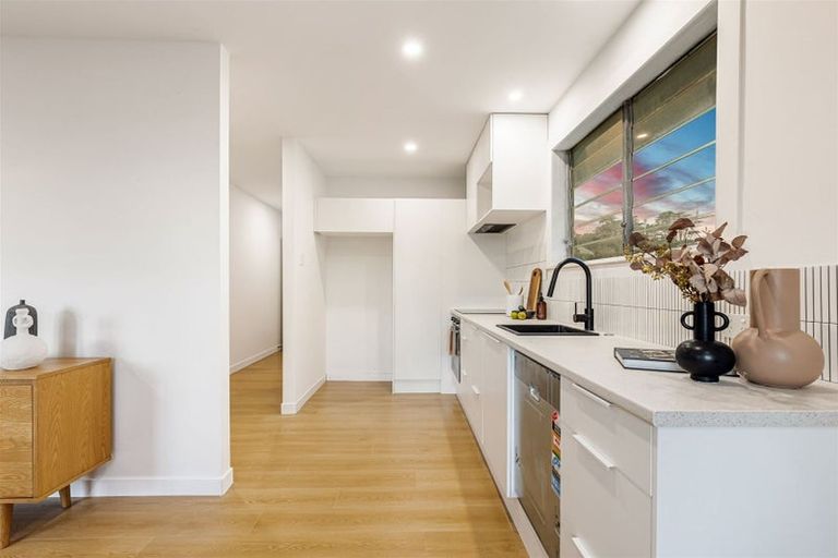 Photo of property in 31 Karaka Street, Helensville, 0800