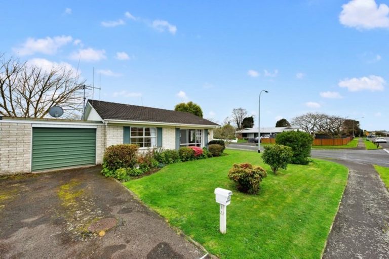 Photo of property in 34 Bremworth Avenue, Dinsdale, Hamilton, 3204
