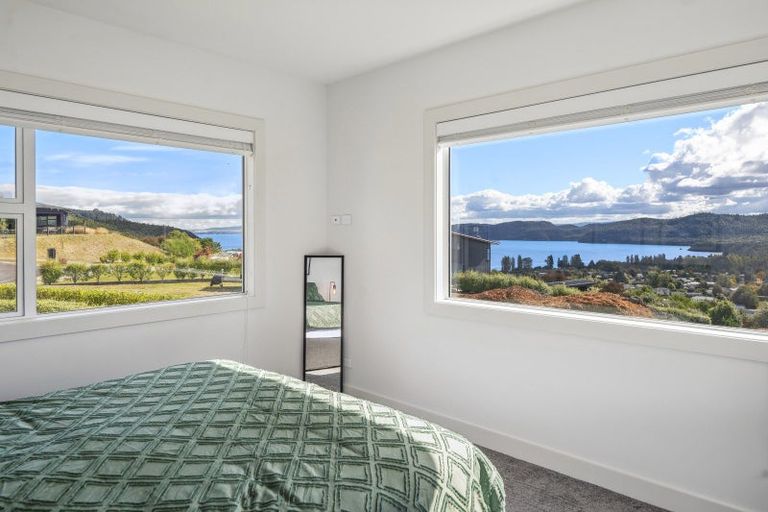 Photo of property in 4 Harrier Lane, Kinloch, Taupo, 3377