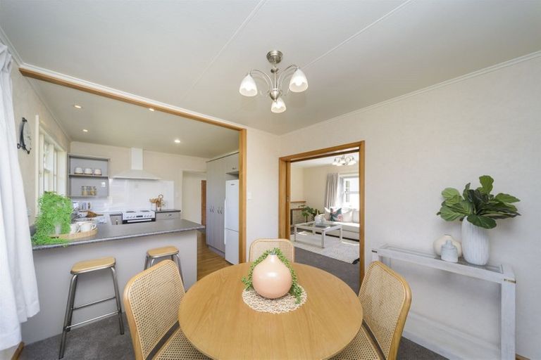 Photo of property in 25 Wincanton Place, Awapuni, Palmerston North, 4412