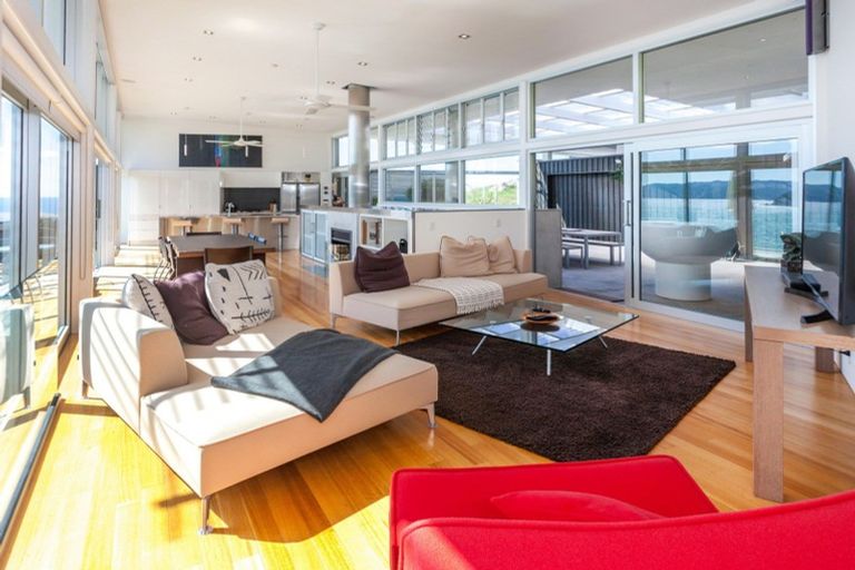 Photo of property in 22 Oceana Heights, Tairua, 3508