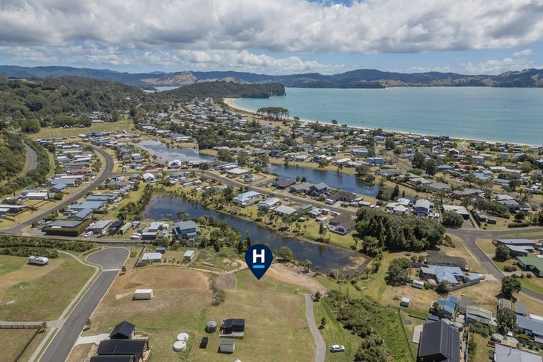 Photo of property in 11 Liberty Place, Cooks Beach, 3591