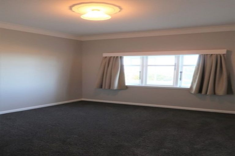 Photo of property in 168 The Ridgeway, Mornington, Wellington, 6021