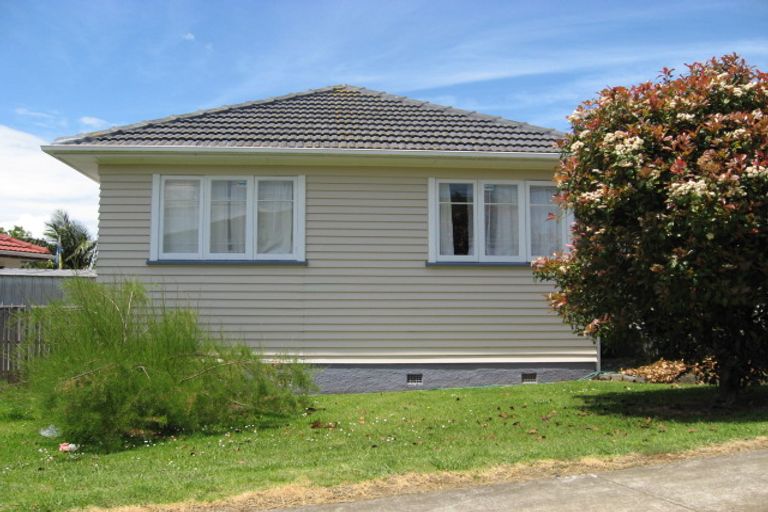 Photo of property in 1/66 Miller Road, Mangere Bridge, Auckland, 2022