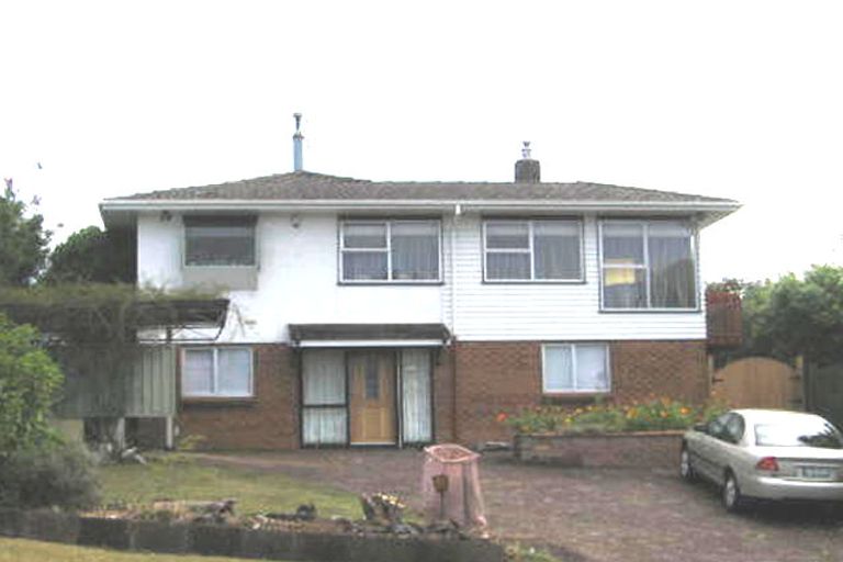 Photo of property in 18 Felgrove Street, Glendene, Auckland, 0602