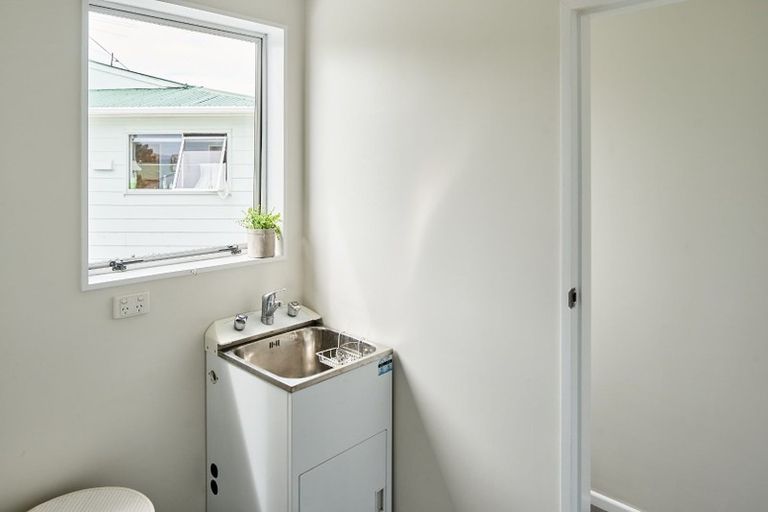 Photo of property in 30 Colchester Crescent, Newlands, Wellington, 6037