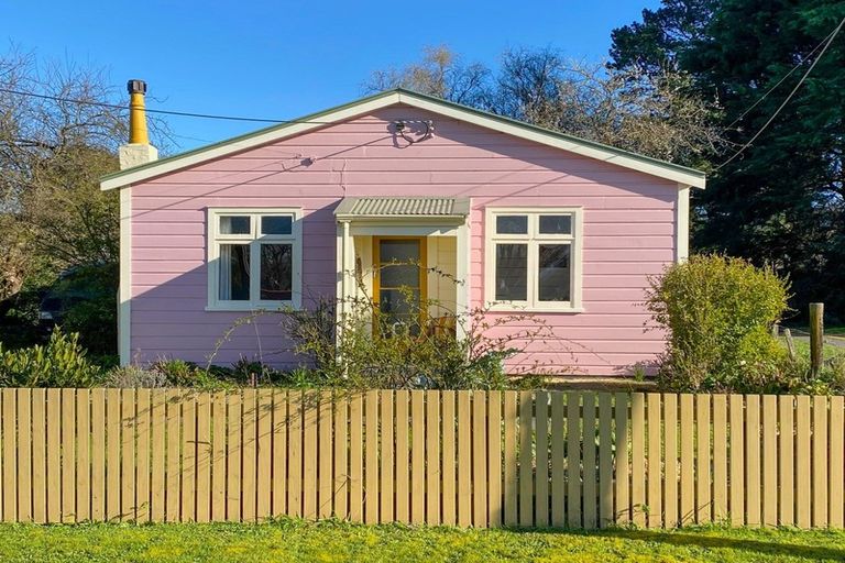 Photo of property in 65 Connollys Line, Carterton, 5713