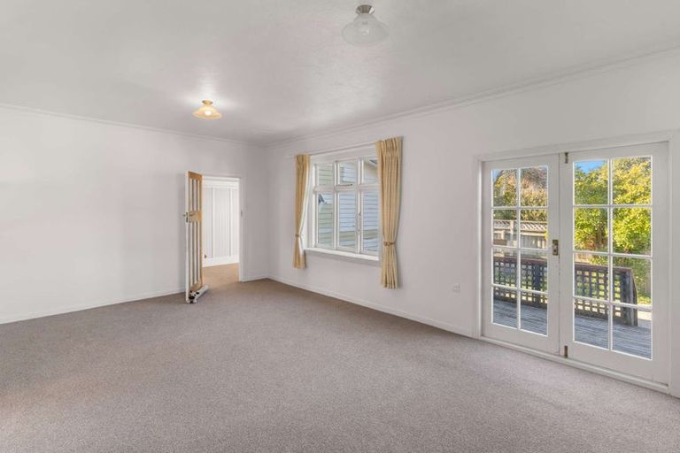 Photo of property in 181 Bowhill Road, New Brighton, Christchurch, 8083