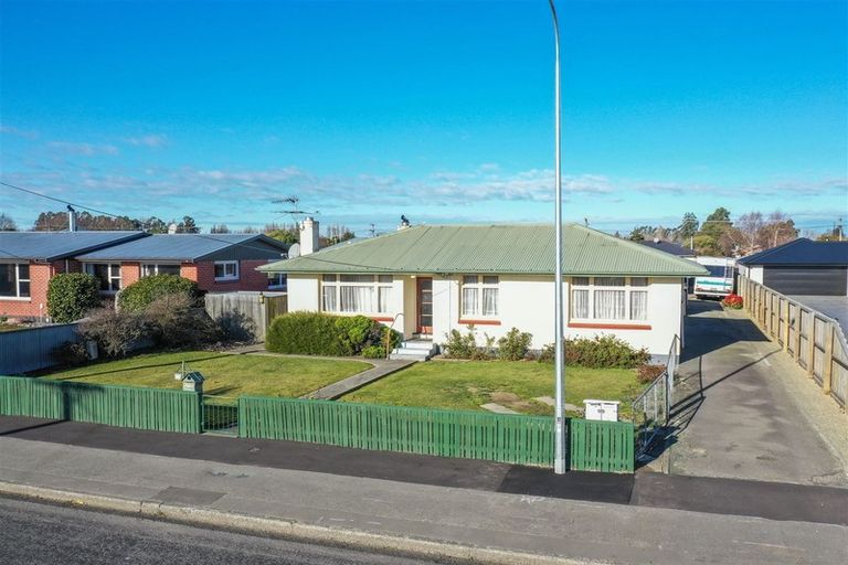 Photo of property in 99 Mcmurdo Street, Tinwald, Ashburton, 7700