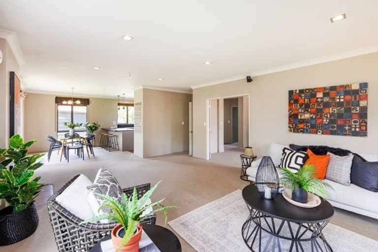 Photo of property in 23 Opawa Place, Terrace End, Palmerston North, 4410