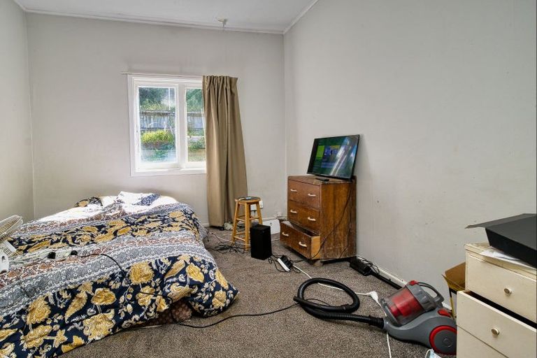 Photo of property in 22 Coote Road, Bluff Hill, Napier, 4110