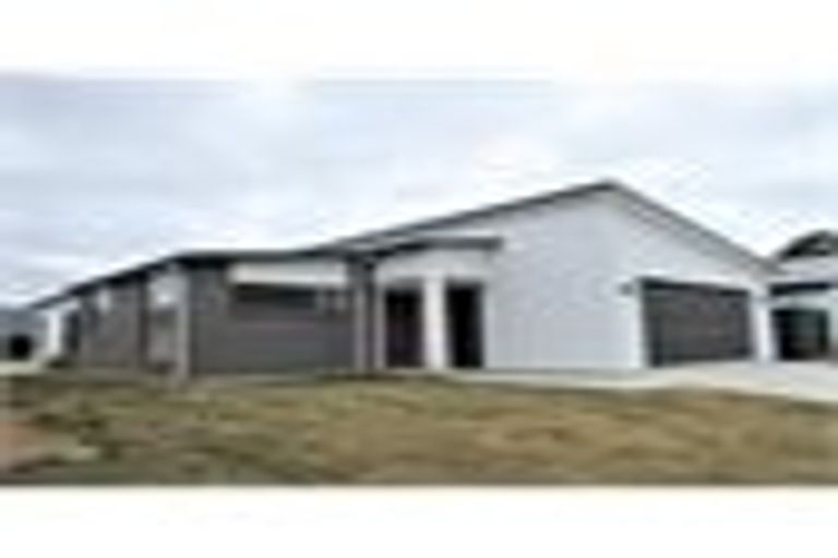 Photo of property in 8 Whitten Way, Wallaceville, Upper Hutt, 5018