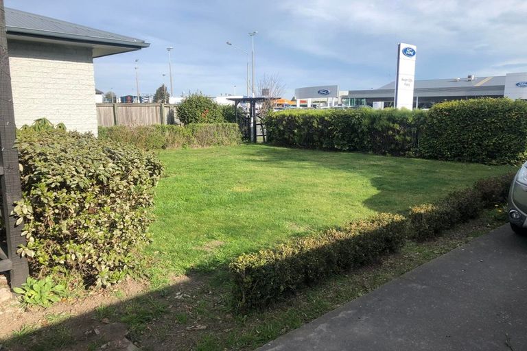 Photo of property in 10a Epsom Road, Sockburn, Christchurch, 8042