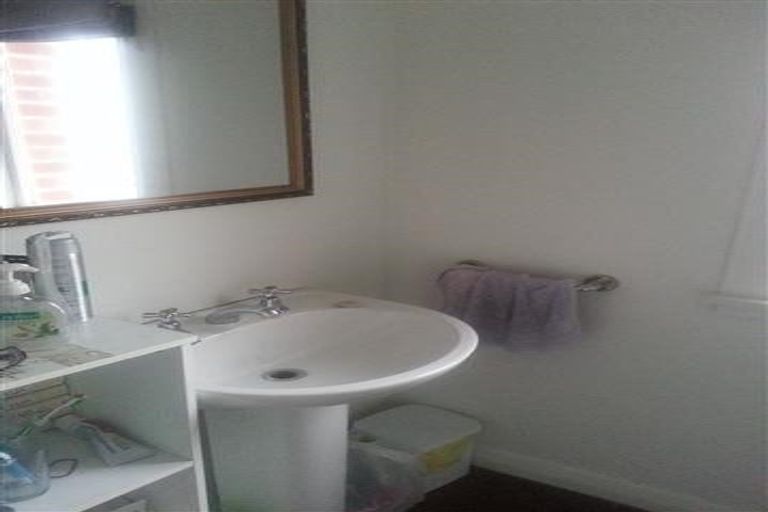 Photo of property in 2 Bidwill Street, Mount Cook, Wellington, 6021