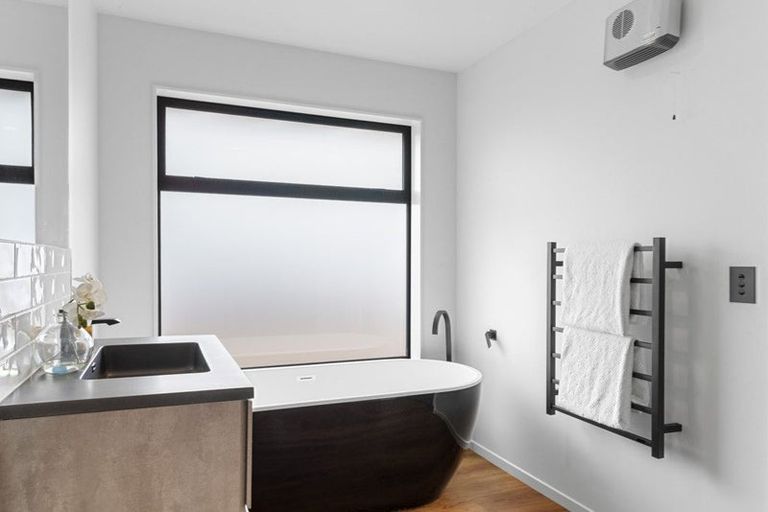 Photo of property in 9 Vaughan Street, Sefton, 7477