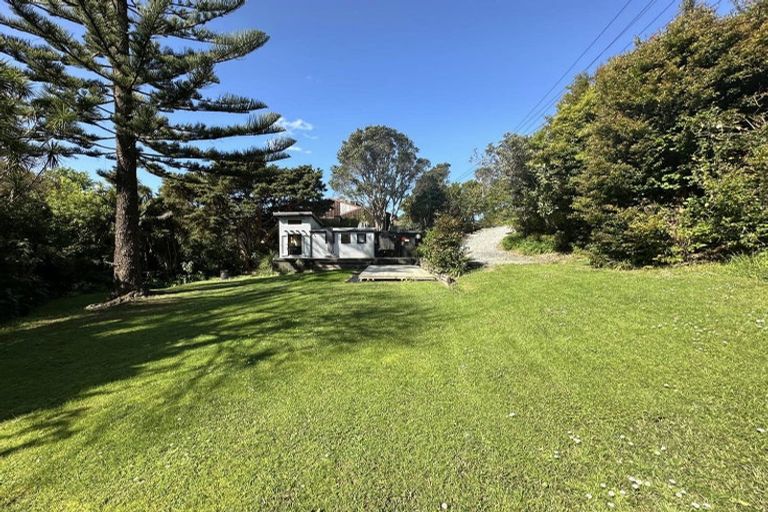 Photo of property in 9 Cotterell Street, Leigh, 0985