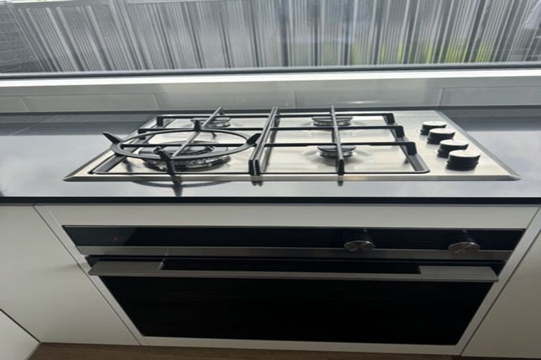 Photo of property in 7 Kumai Lane, Wallaceville, 5018