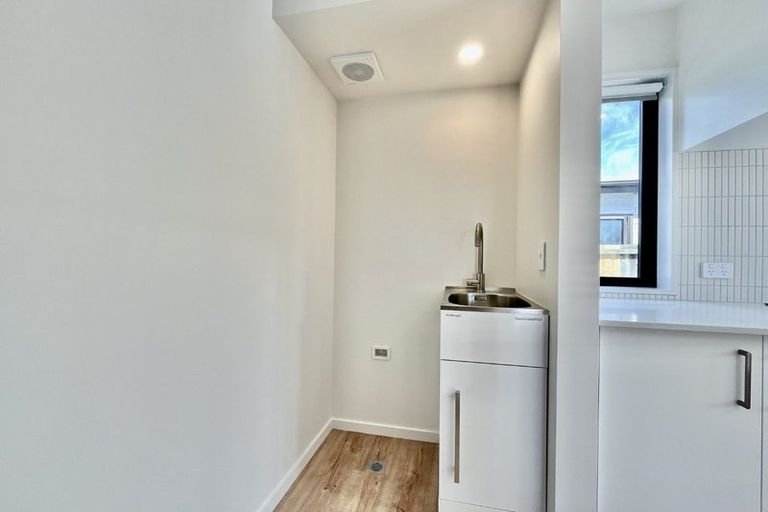 Photo of property in 4/107 Smith Street, Woolston, 8062