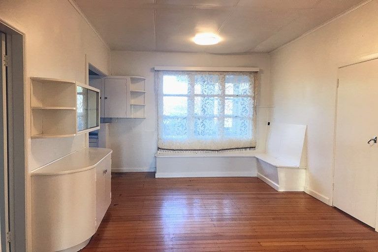 Photo of property in 12-14 Clevedon Road, Papakura, 2110